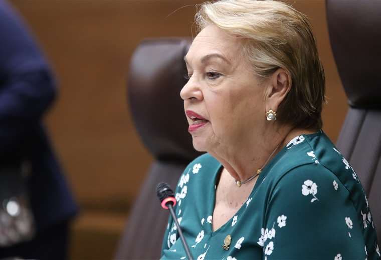 Gloria Navas seguirá en Comisión de Seguridad