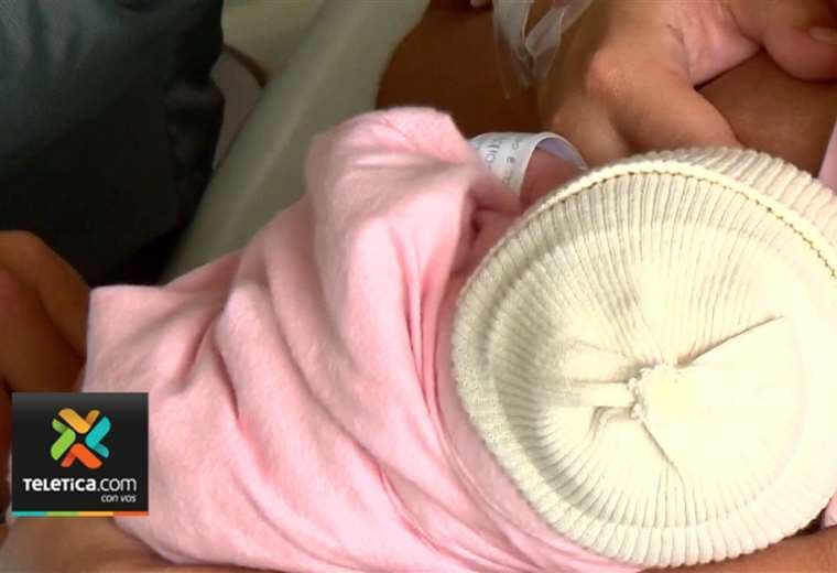 Registro Civil advierte de eventuales atrasos con proyecto para cambiar orden de apellidos