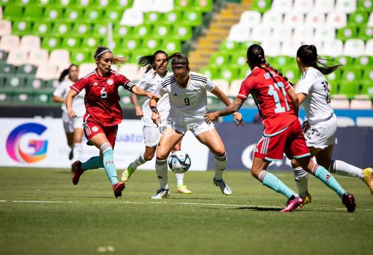 Sele Femenina de Costa Rica vs. Colombia