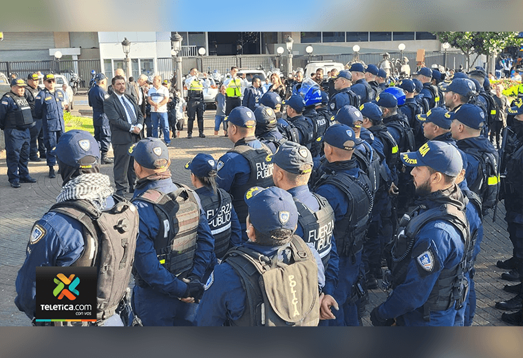 Diputado propone que policías puedan pensionarse antes de cumplir 50 años