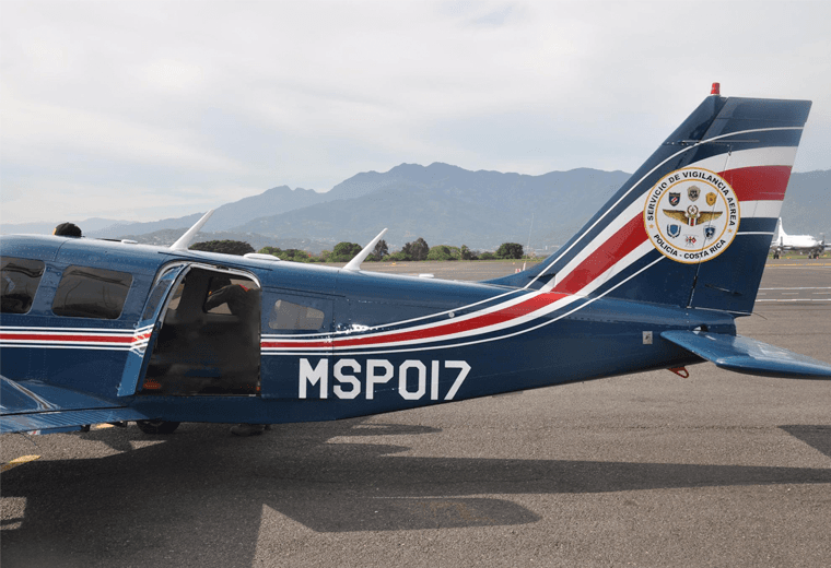 Denuncian intención de ocultar polémico vuelo: "No es necesario que pongan traslado de asesor"