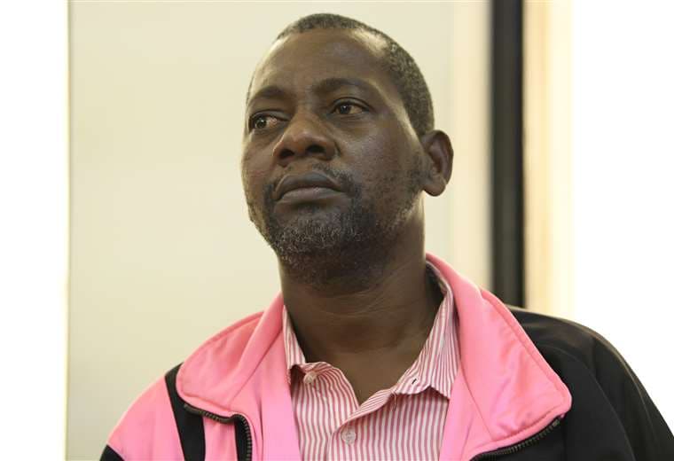 Justicia de Kenia procesará a pastor por "terrorismo" tras ayuno mortal de fieles