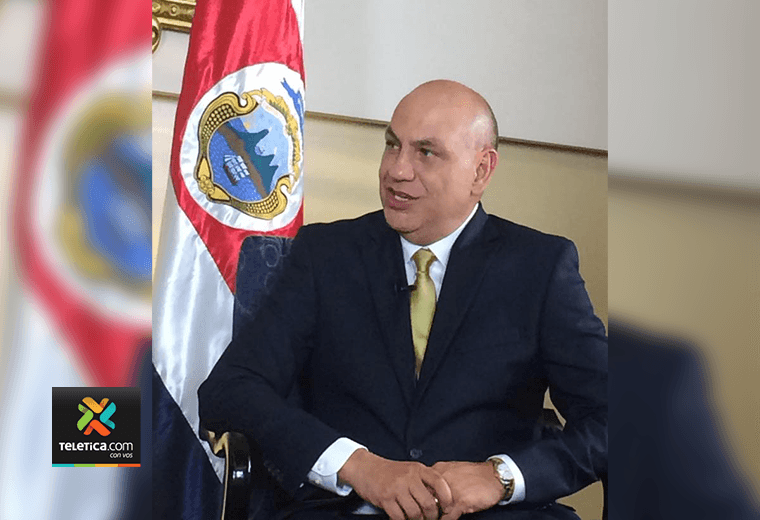 Gobierno nombra a Juan Manuel Cordero como presidente "temporal" del PANI