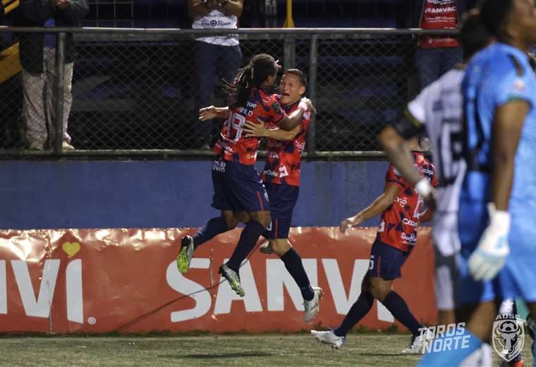 Jonathan McDonald volvió a recalcar que tuvo una injusta salida de Alajuelense