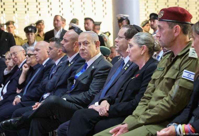 Altos cargos israelíes asumen responsabilidad por ataque de Hamás, excepto Netanyahu
