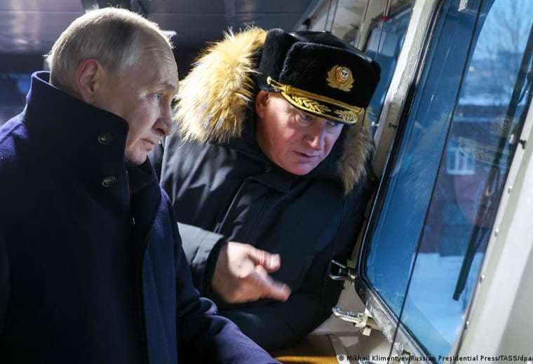 Rusia pone en servicio el misil intercontinental atómico Bulava