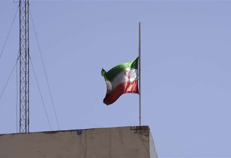 Irán, en luto por la muerte del presidente Raisi en un accidente de helicóptero