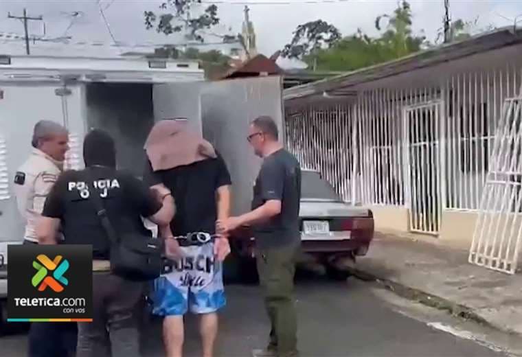 Detienen a sospechoso de abusar de hijastros y crear pornografía infantil