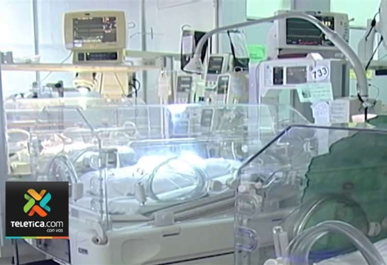 Bebé aparentemente agredida por sus padres permanece hospitalizada