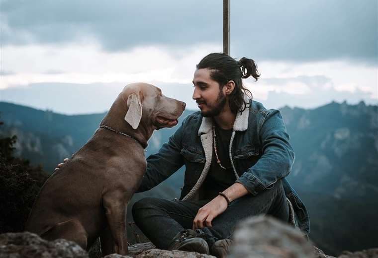 ‘Pato’ Ramírez, mexicano que viaja con su perro por América, “se enamoró de Costa Rica” 
