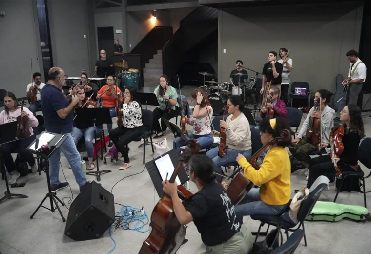 Orquesta Filarmónica dará conciertos con artistas emergentes de la escena nacional