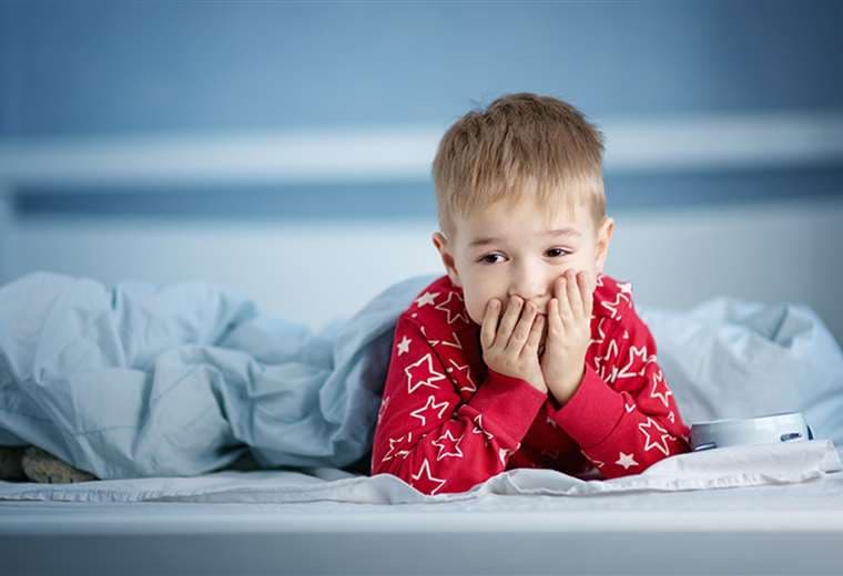 ¿Su hijo tiene insomnio? Descubra las posibles causas con ayuda de una experta