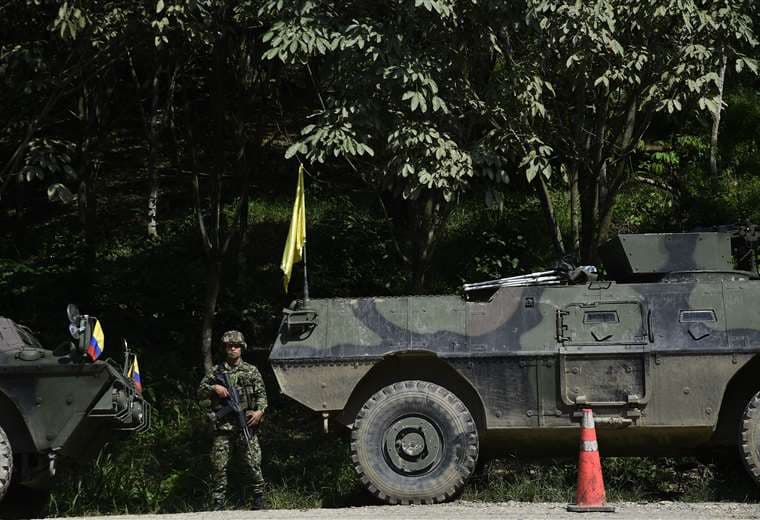 Liberan a 57 militares retenidos en el suroeste de Colombia