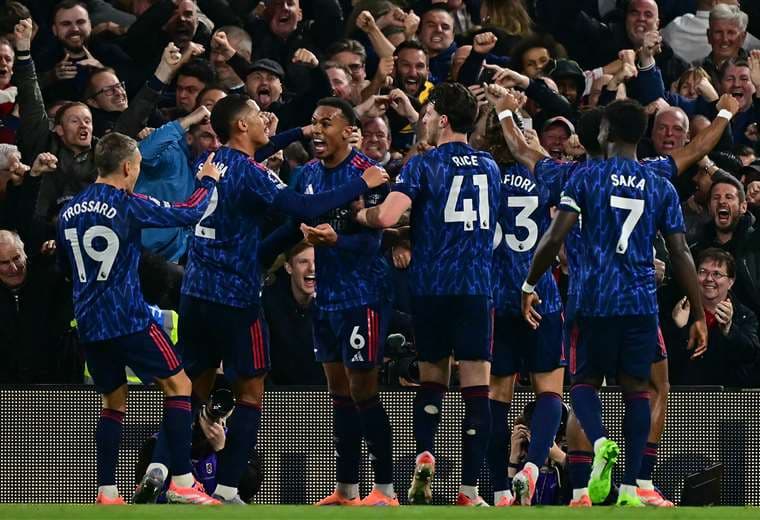 Arsenal se lleva derbi ante Fulham, el City de Haaland se reengancha a la Premier