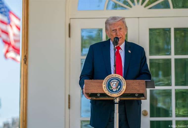 Trump dice que Xi tiene "gran influencia" sobre Putin