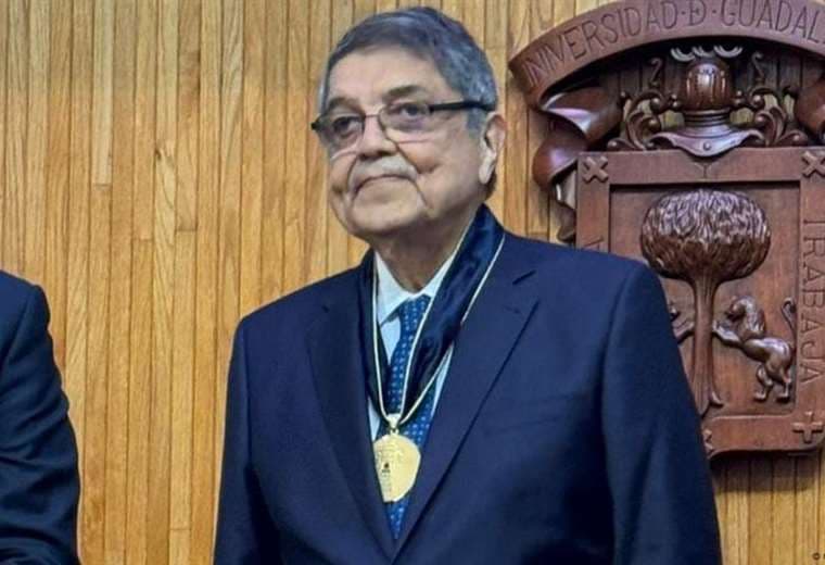 Escritor nicaragüense Sergio Ramírez gana Premio Vargas Llosa