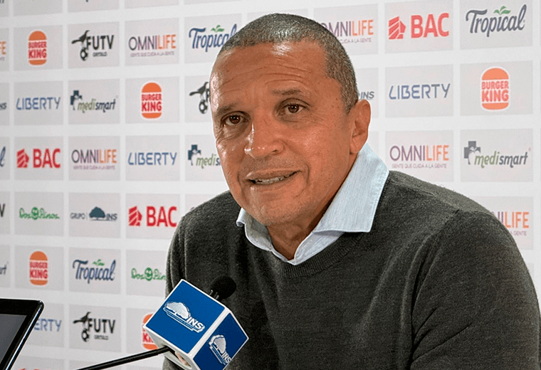 Erick Lonis: "Yo quito el VAR porque ahora hay más polémica"