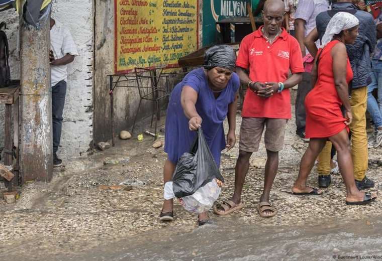 Huracán Melissa dejó a su paso por el Caribe 32 muertos y un rastro de destrucción