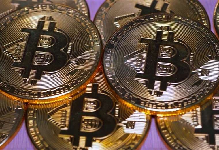 TSE define reglas para uso de criptomonedas en financiamiento de partidos políticos