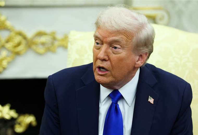 Trump llega a Japón para reunirse con Takaichi tras firmar acuerdos en Malasia