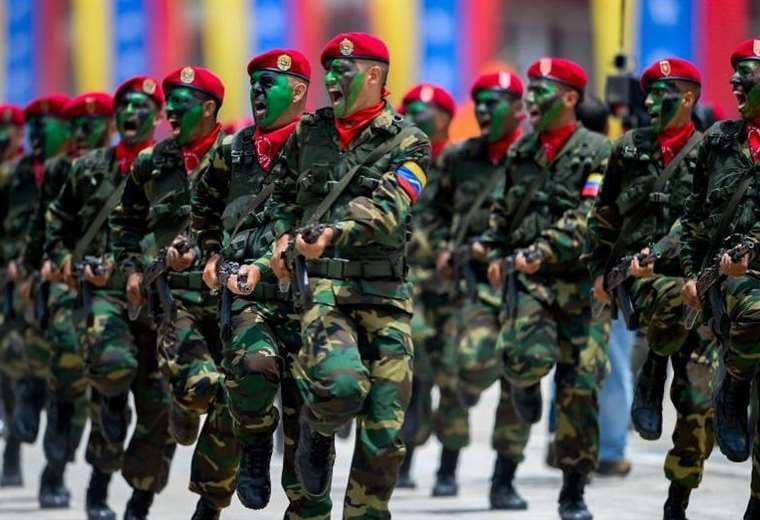 Qué se sabe del Cartel de los Soles, la red que EE. UU. vincula al poder militar en Venezuela