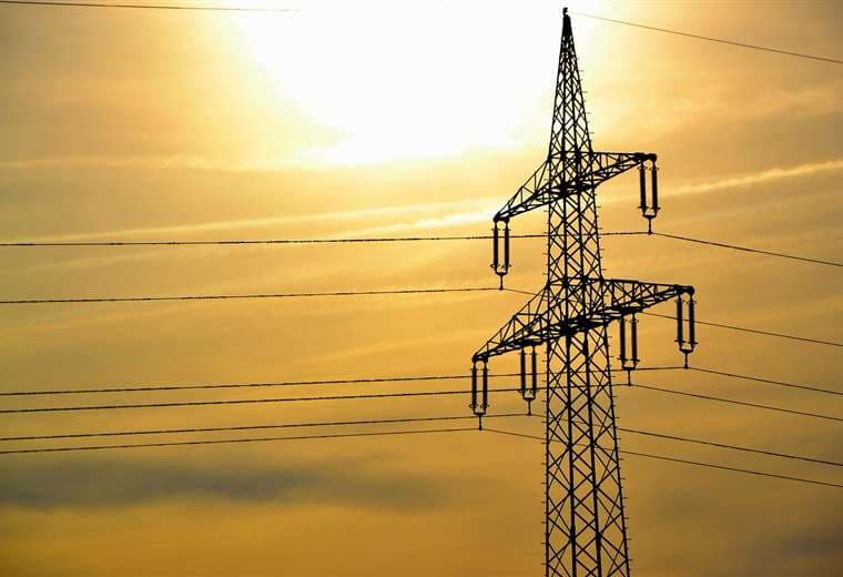 Electricidad será más barata en 2026, anuncia Aresep