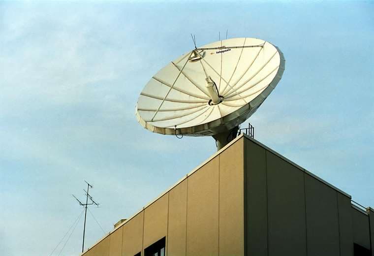 Ciudadano que presentó recurso en Sala IV contra subasta de frecuencias se opone a audiencia