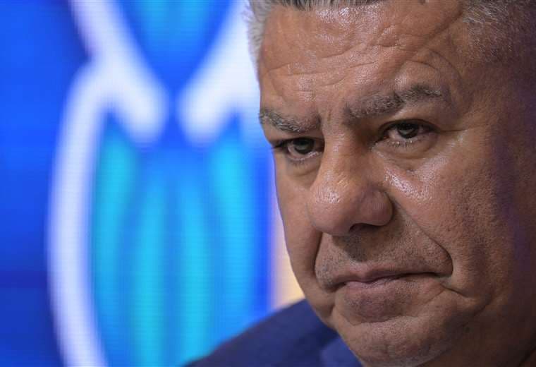 Justicia prohíbe salir de Argentina al presidente de la AFA por supuesta evasión fiscal