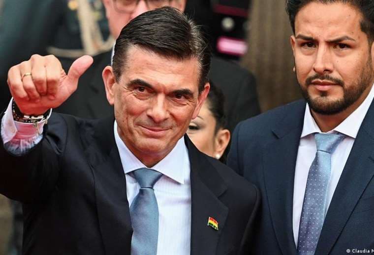 Rodrigo Paz asume la presidencia de Bolivia