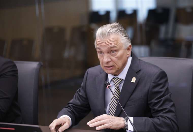 Canciller reconoce que afirmaciones de Catalina Crespo no fueron correctas: “No las puedo avalar”