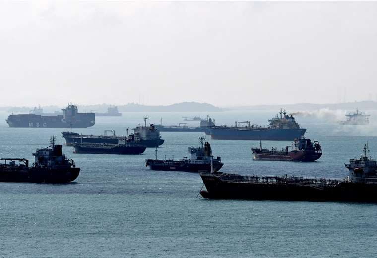 Qué es la flota de buques fantasma por la que se acusa a Venezuela de burlar sanciones petroleras