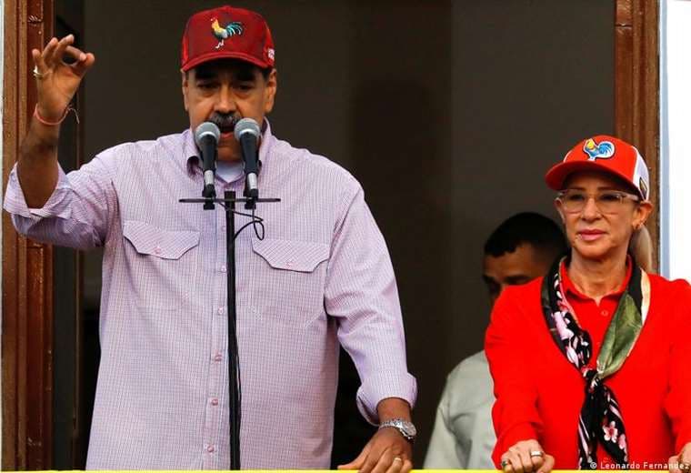 Estados Unidos impone sanciones a sobrinos de Maduro y buques de petróleo venezolano