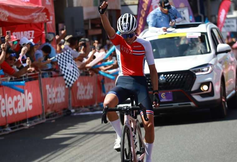 Jexon Ledezma es el primer líder de la Vuelta a Costa Rica