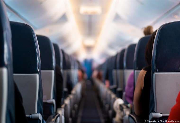 EE. UU. renueva alerta sobre tráfico aéreo en Venezuela