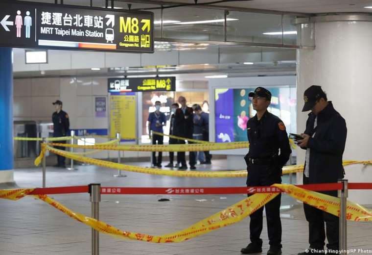 Video: 4 muertos y 9 heridos en ataque con cuchillo y bombas en Taiwán