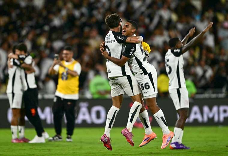 Corinthians gana la Copa de Brasil al vencer 2-1 a Vasco da Gama en la final