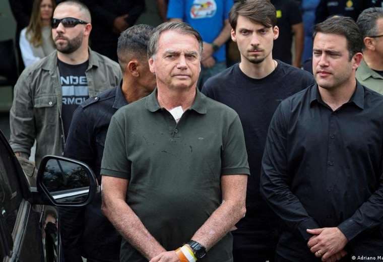 Jair Bolsonaro supera con éxito cirugía por una hernia
