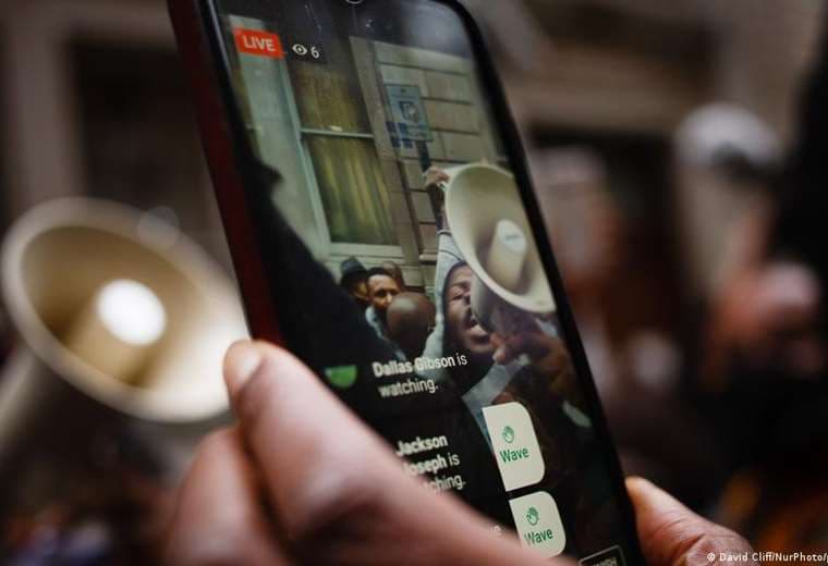 Muere periodista baleado por sicarios en Perú