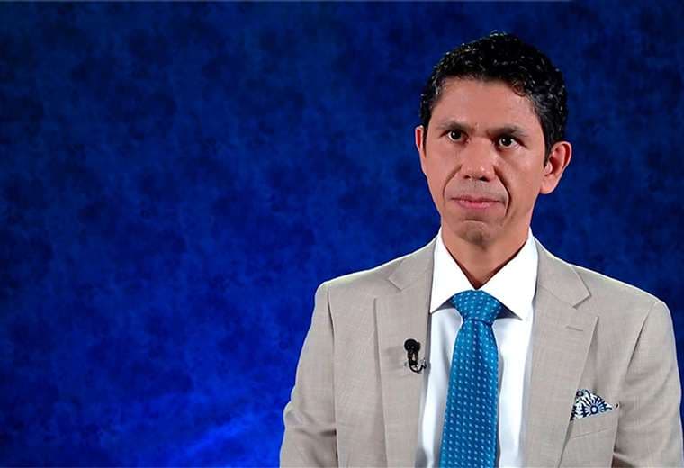 Cinco preguntas con el candidato presidencial Luis Amador