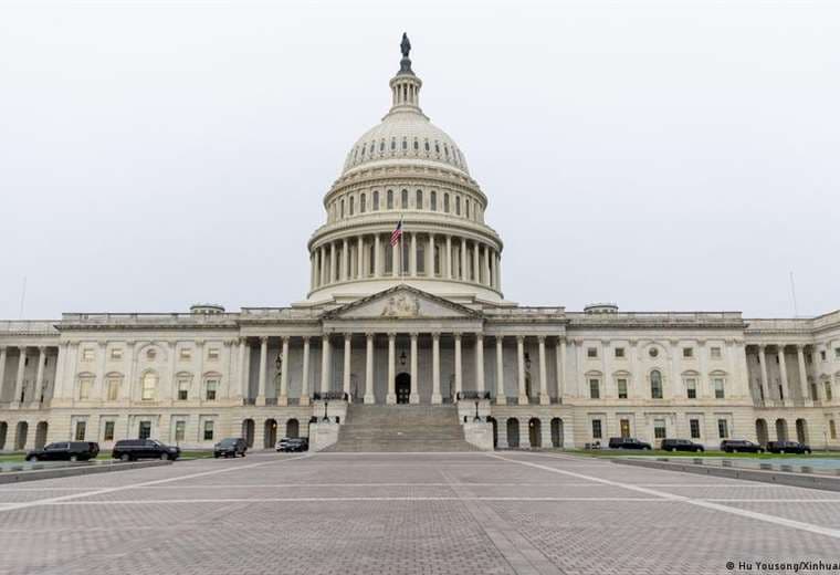 Senadores EE. UU. buscan bloquear ataques contra Venezuela