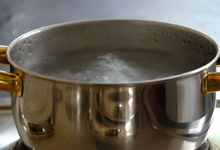 Bebé que sufrió graves quemaduras con agua hirviendo “está estable”