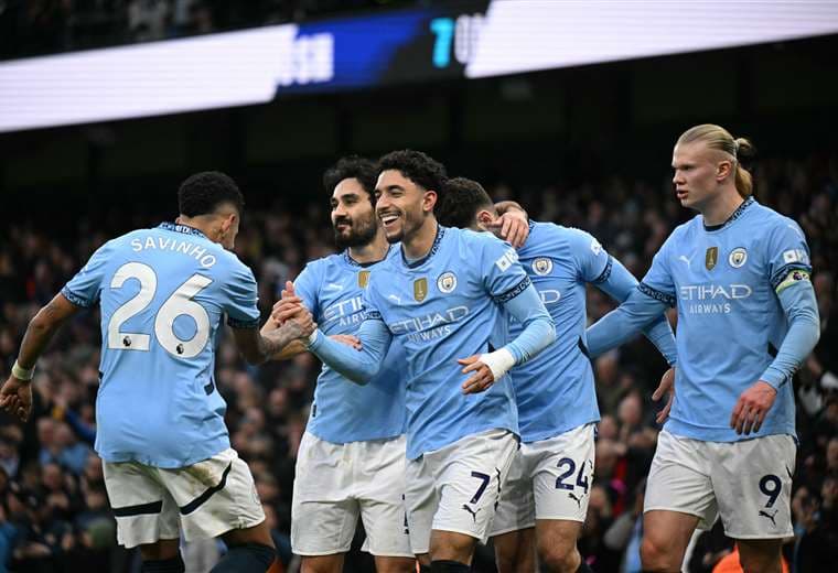 Manchester City, Arsenal, Tottenham y Newcastle pasan a octavos de Copa de la Liga