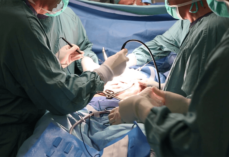 Fuga de especialistas: "No se vale que por llenar espacios yo ponga gente no capacitada"