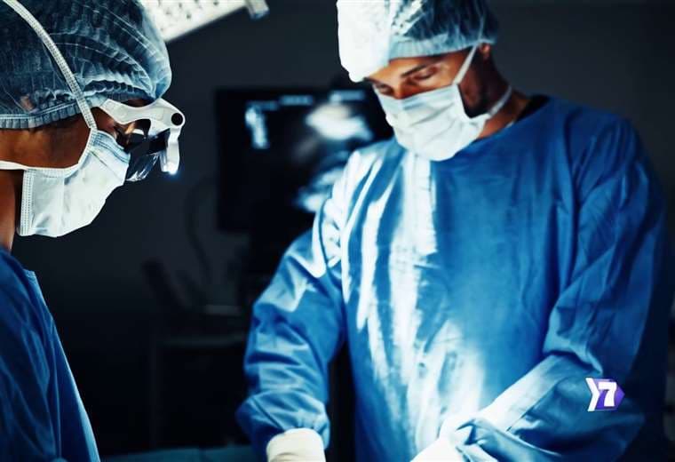 Crisis de gabachas y estetoscopios