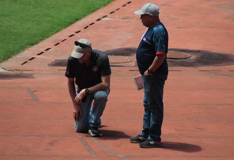 Experto realiza diagnóstico para mejorar pistas de atletismo en el país