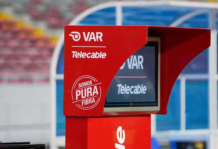 Enrique Osses despeja dudas sobre el funcionamiento del VAR