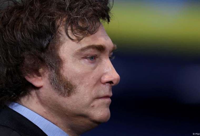 Petro define a Milei como un "nostálgico de Mussolini"