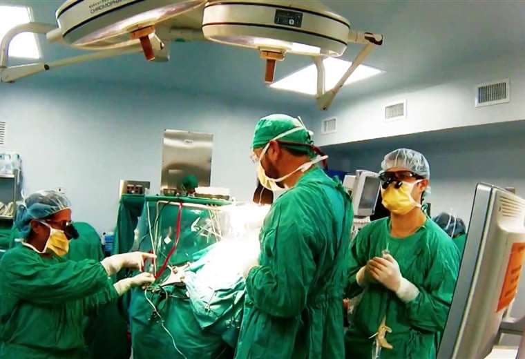 ¿Cuántos especialistas han sido recontratados por CCSS?