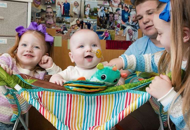 Bebé recibe el primer tratamiento genético personalizado del mundo