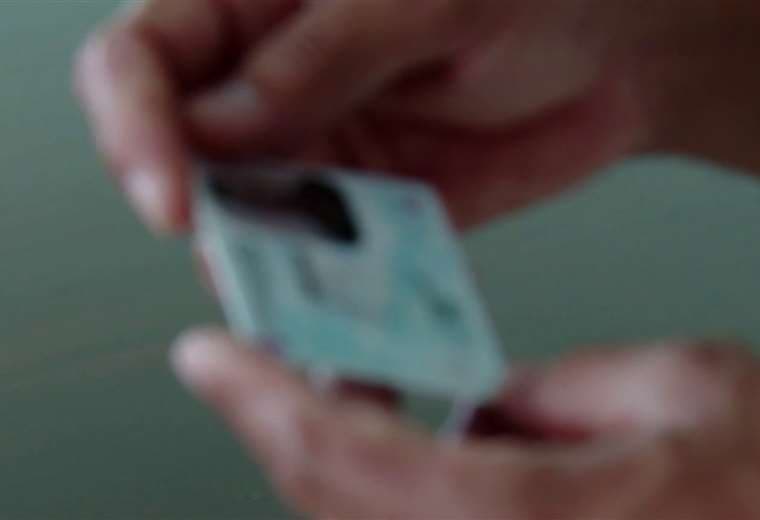 Estafador alteró cédula con foto de Facebook para sacar préstamo de ¢16 millones